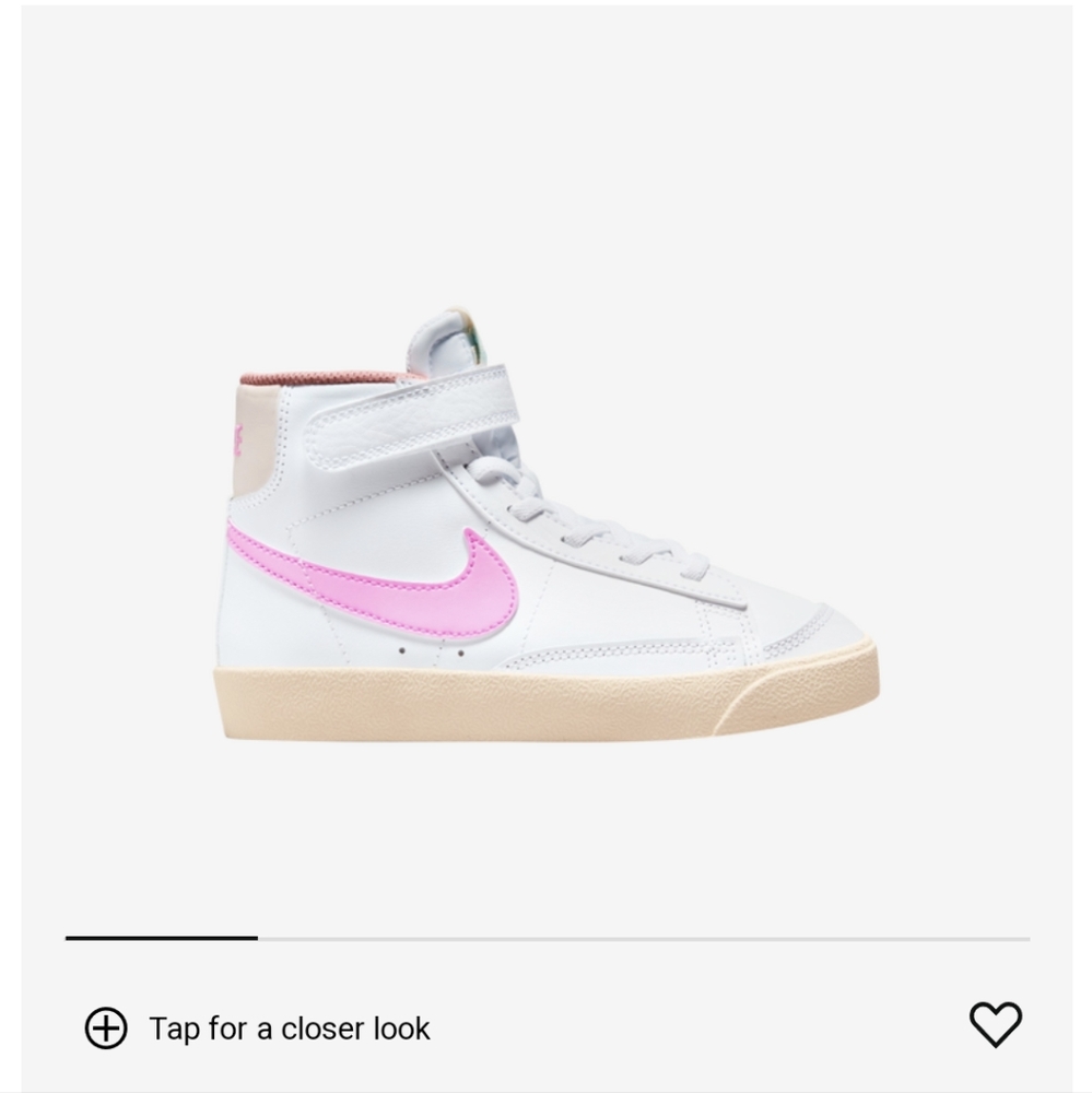 BNIB Kids Nike Blazers Mid 77 white and pink size 3.5